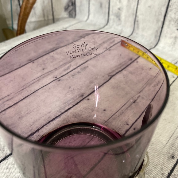 HALLOWEEN SKELETON HAND COCKTAIL GLASS - PURPLE GLASS WITH SLIVER METAL HAND! - Picture 5 of 6